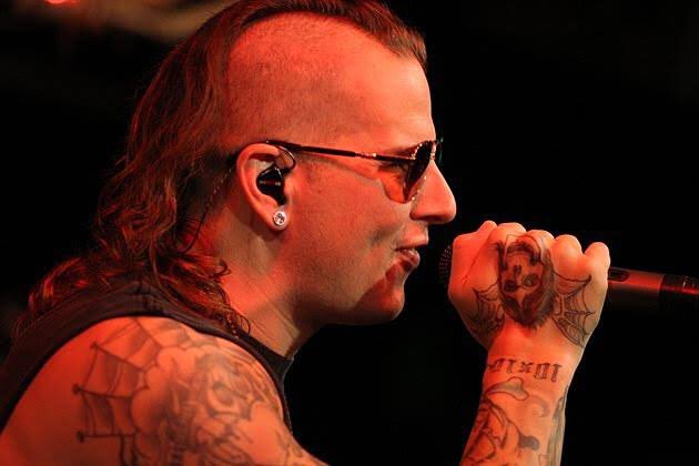 synshining's tweet photo. 2014 & 2023🔥 @shadows_eth @TheOfficialA7X #mshadow https://t.co/bQcyEzLWee