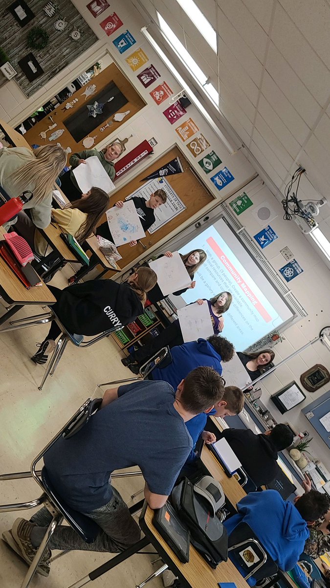 Emily Jay tweet media