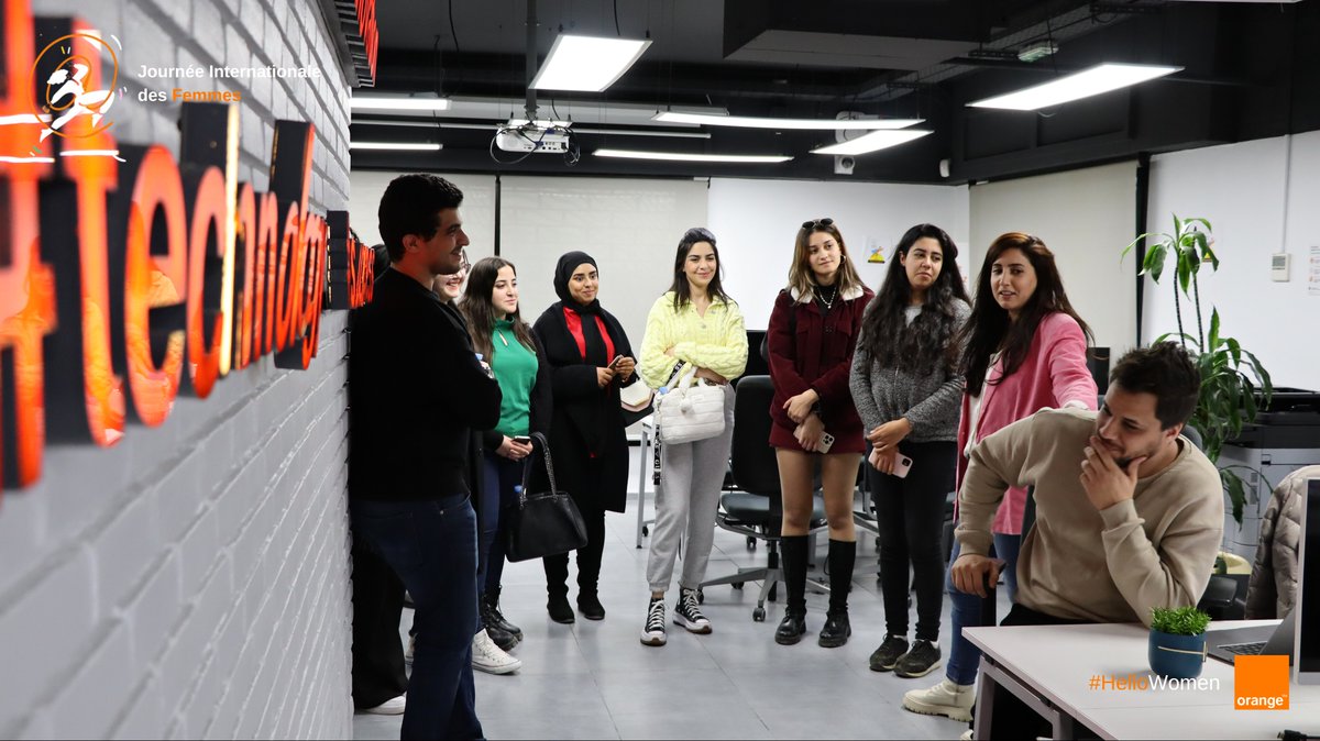 OrangeTN_Plus's tweet photo. À l’occasion de la #Journée_internationale_des_femmes ♀️🎉 #OrangeDigitalCenter a organisé une rencontre entre #femmes_leaders de différents secteurs 👨💻 👩💼et des étudiantes pour partagé leurs expériences et success stories. #OrangeDeveloperCenter #FabLabSolidaire #OrangeFabTN🤩 https://t.co/5NI8AWa5k5
