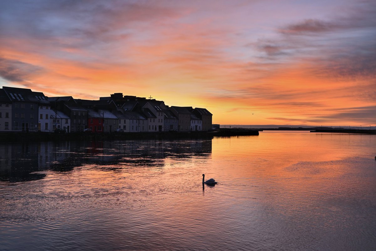 ZhangChaosheng's tweet image. Good morning, Galway