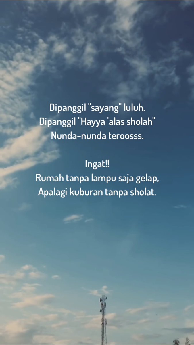 erikayuliandra's tweet photo. Hidup itu singkat. Antara adzan dan shalat. Hidup di adzan kan dan mati di shalat kan. Lantas apa yg harus kita sombongkan. Jangan pernah merasa paling sempurna. Karna kita hanyalah segumpal tanah yg diberi nyawa oleh-Nya 😇🤲🏻 https://t.co/03xLmtxB2L