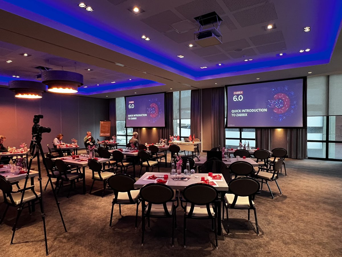 xifeo's tweet photo. De Zabbix meeting in Nederland met @zabbix de eerste gasten zijn gearriveerd. #zabbix #meeting https://t.co/RHbpTfNphr