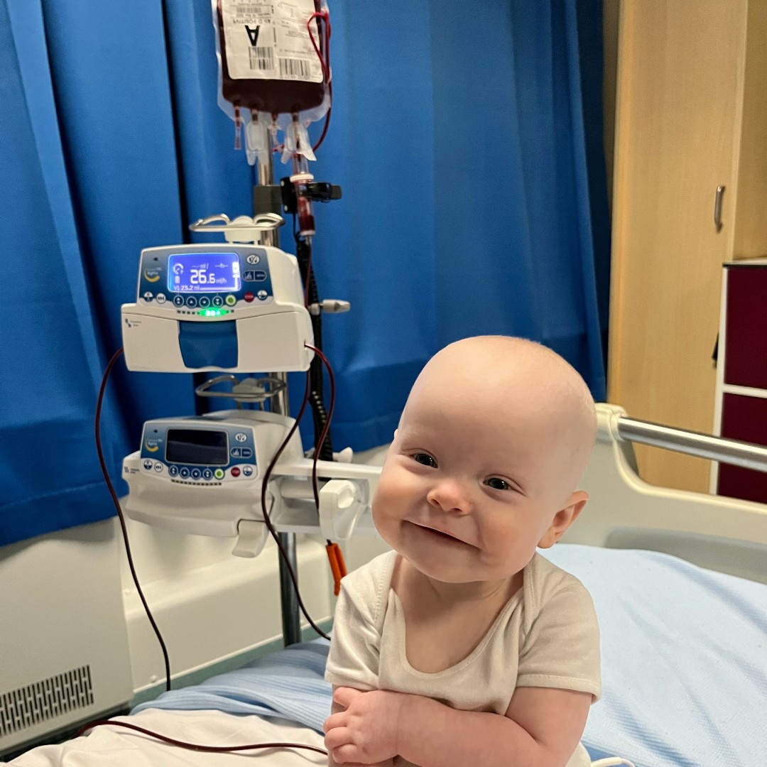 NHSEngland's tweet photo. Aila was diagnosed with leukaemia when she was just five months old.

Blood and platelet donations saved her life. She’s now one, and has received 40 units of blood and platelets in her short life.

One platelet donation can save or improve up to 12 lives. https://t.co/c68lYFkPHN https://t.co/uVk7UPjgIJ