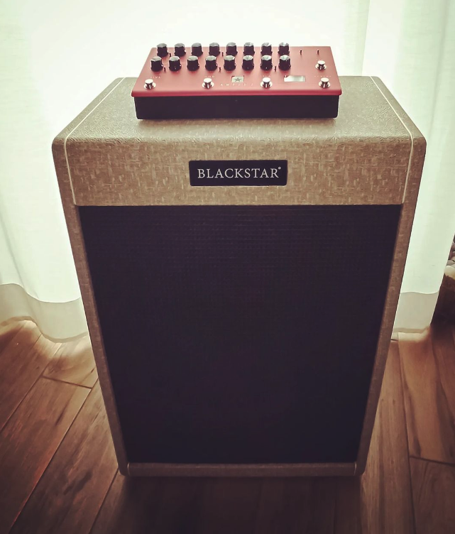 Tra poco si riparte in tour @MeganoidiBand  con due nuovi compagni di viaggio.
@Blackstaramps 

#blackstar #amped #amped2 #blackstaramped2 #pedal #amp #pedalamp #stjames
#blackstaramps