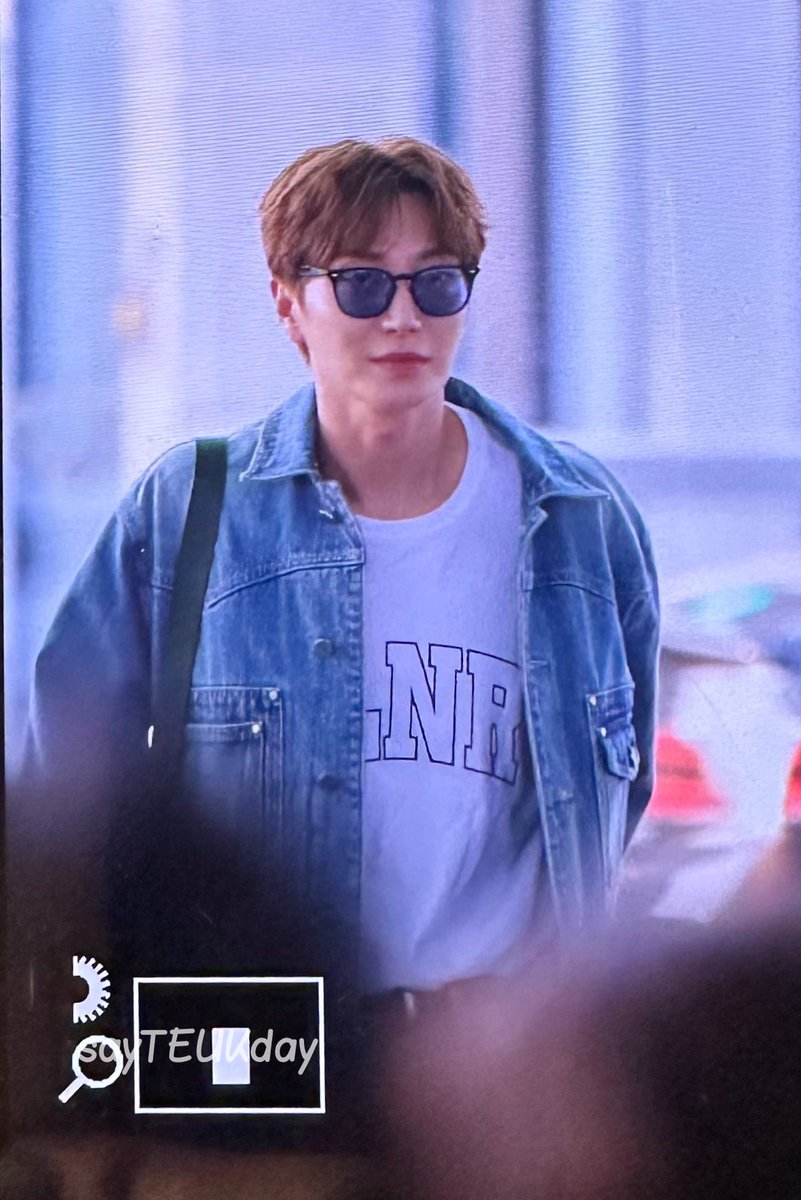 230310

#이특 #leeteuk 
#SUPERJUNIOR