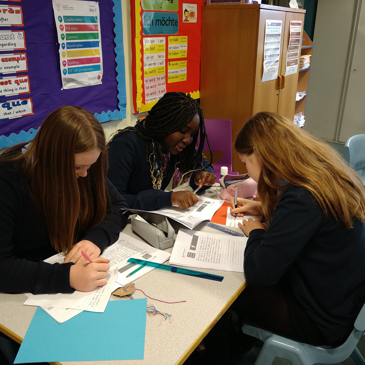 CaerleonComp's tweet photo. Year 7 writing back to their pen pals in France! En français of course! 🇫🇷
#authenticlearningexperience
#maximisingpotential https://t.co/8M7IjQAUQp