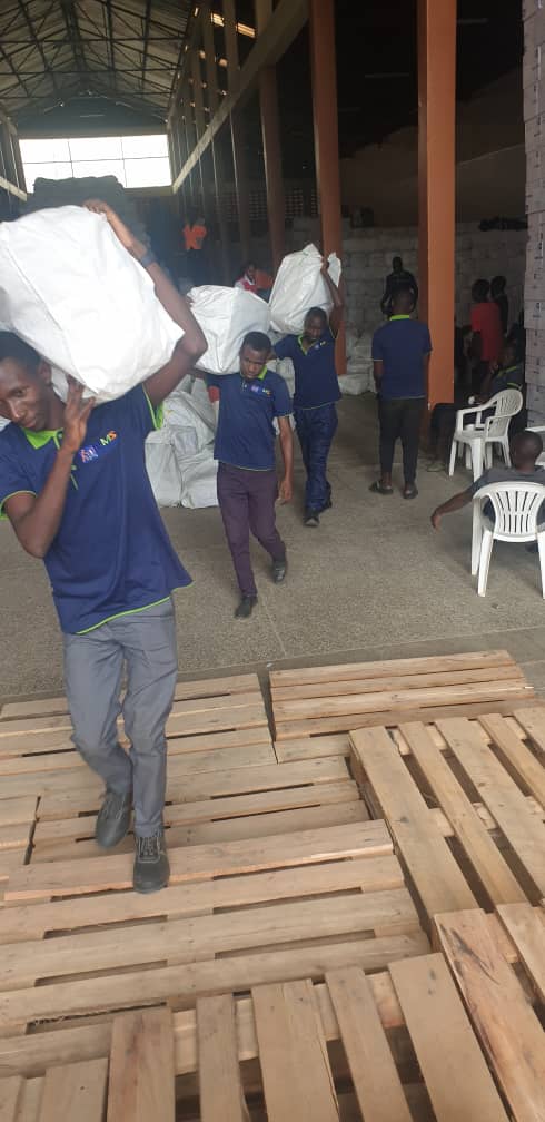 nmsuganda's tweet photo. #MosquitoNets2023
@nmsuganda in partnership with @MinofHealthUG has commenced the 2nd edition of the distribution of Long Lasting Insecticidal Mosquito Nets (LLINs) across Uganda.
NMS will deliver the mosquito nets up to the parish level.
#malariatozero
#preventivehealth https://t.co/xIHYfjEsOx