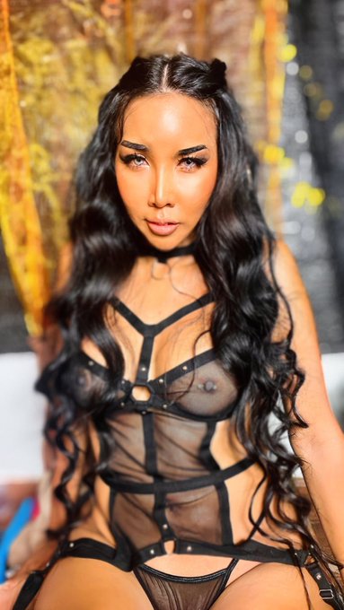 I&rsquo;m ready to rock your world!!!🌏🌏🌏 . . . What you guys do on weekend??? Share with me💋💋💋💋 https://t.