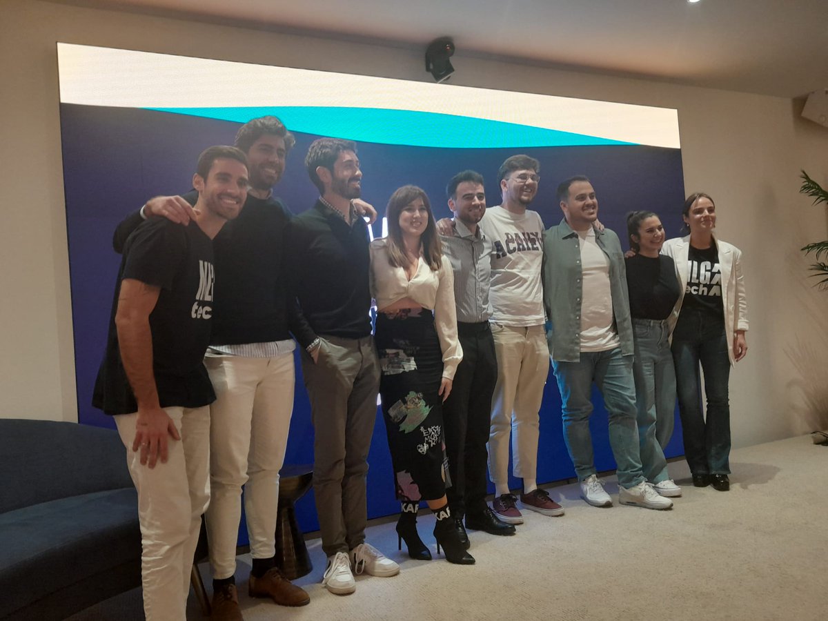 cademalaga's tweet photo. 📸 Nace #MalagaTech,  la comunidad 👥que engloba al ecosistema emprendedor tecnológico de Málaga 💫
y nosotros estuvimos con ellos 🤗

Eventos ➕sinergias 🔜 https://t.co/UpEhXPkutr

Gracias por contar con nosotros❣️ 🚀

#MLGTech #emprendimiento #startups #EmprendeAND https://t.co/cgd6ZYR4CB