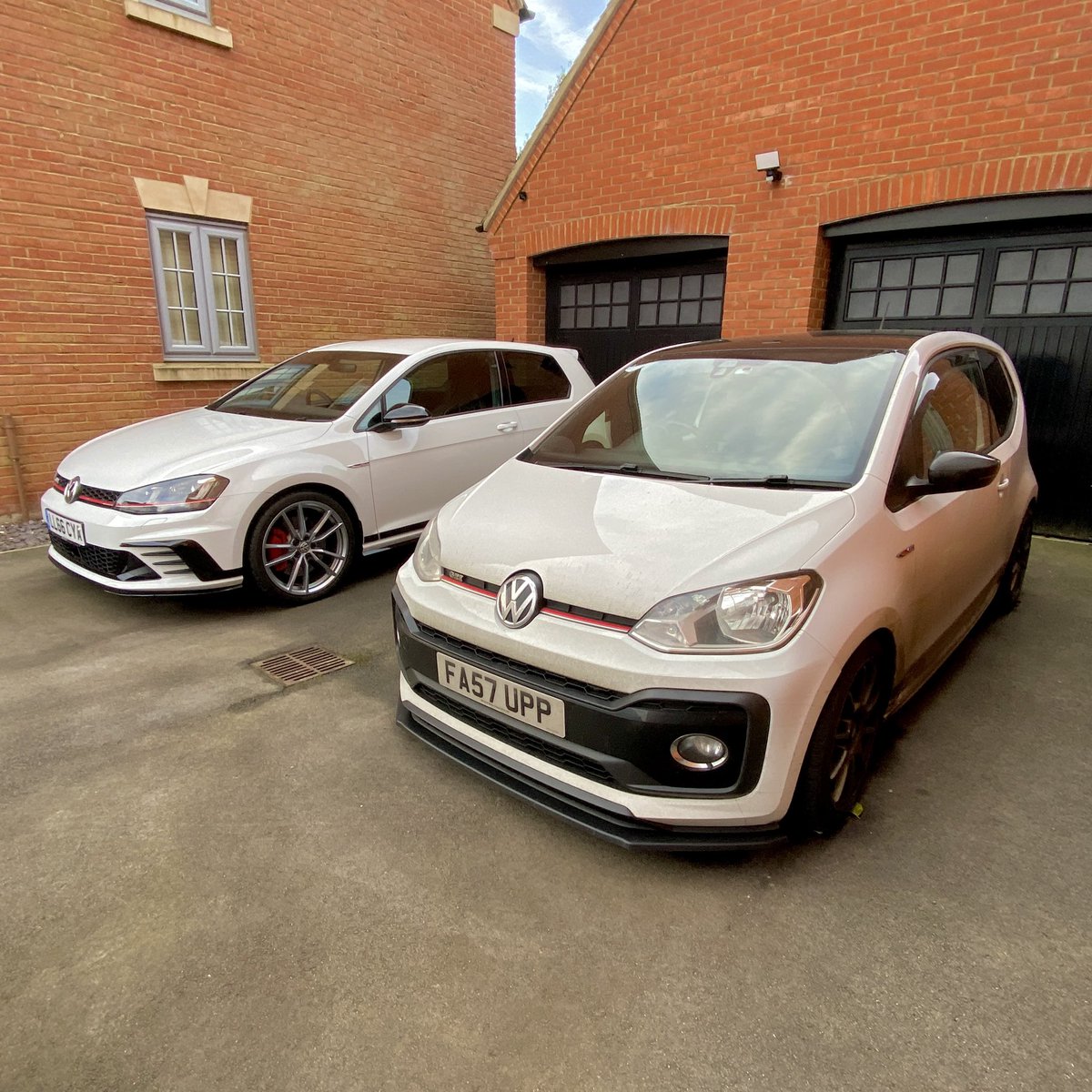 Fast Up! tweet media