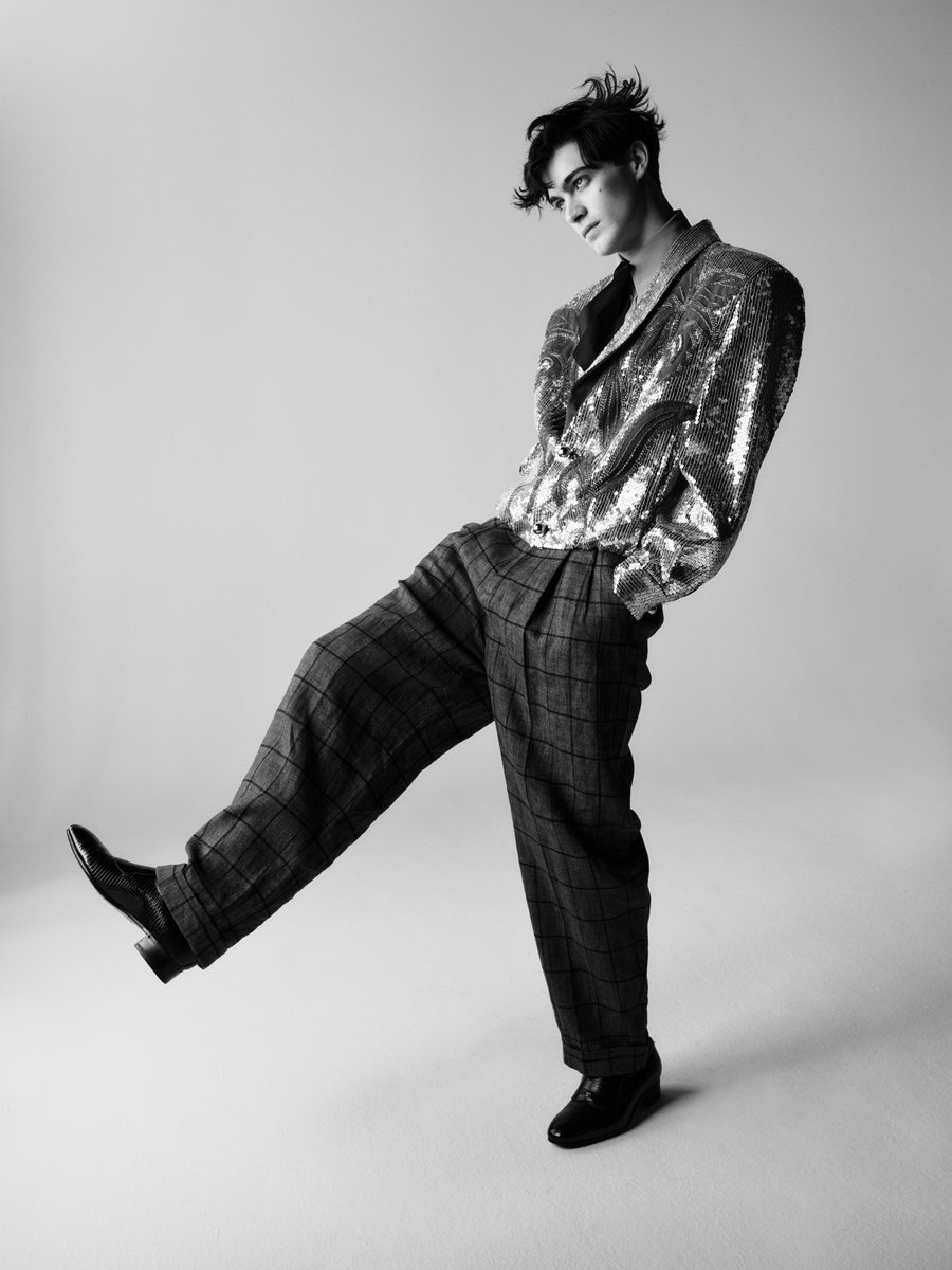 gucci's tweet photo. Wearing #GucciSS23, #LorenzoZurzolo, who stars in 'EO,' nominee in the International Feature Film category at the upcoming Academy Awards, is photographed for @Dluirepubblica. #GucciEditorials https://t.co/soMd3S62wx