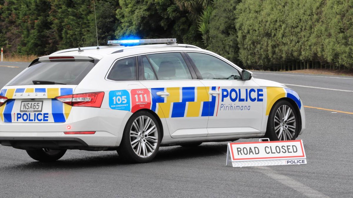 twitster25k's tweet photo. Fatal crash in Hauraki District, one dead https://t.co/Kattnlu9Oy https://t.co/LLeGgYevWN