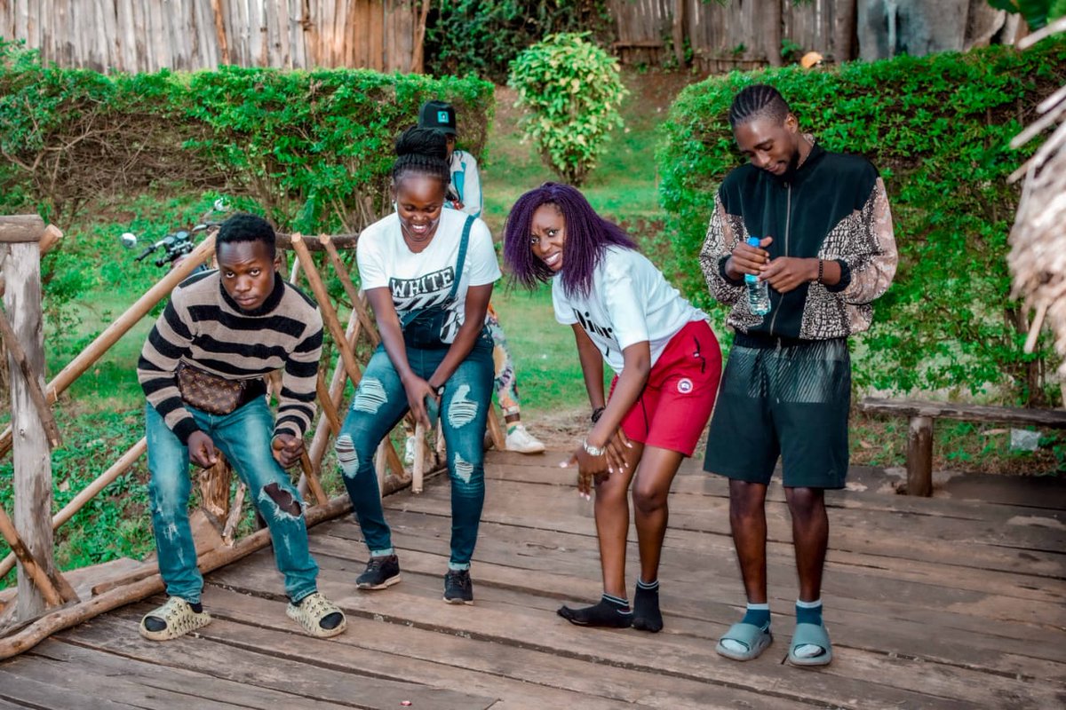 alidedeseet's tweet photo. @MichaelSmiths2 @Iamzeedacutest We create want we can building the strong foundation for the youth
We believe 
We achieve 
Jah bless 
@alidedeseet
@Ashraf98516261 @BradleyCarl256 @abby_tricia @The UgandaTourism and suubi foundation https://t.co/x2SUj4o1LQ