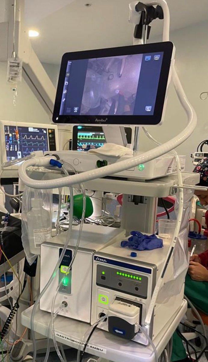 🆕La U. de Cirugía Endocrina y Obesidad incorpora una torre portátil para realizar endoscopias intraoperatorias

🔝Se puede utilizar para evitar complicaciones y mejorar aspectos técnicos u oncológicos. Al año se podrá usar en aprox 50 intervenciones

🔗👉 cutt.ly/a8VmVaz