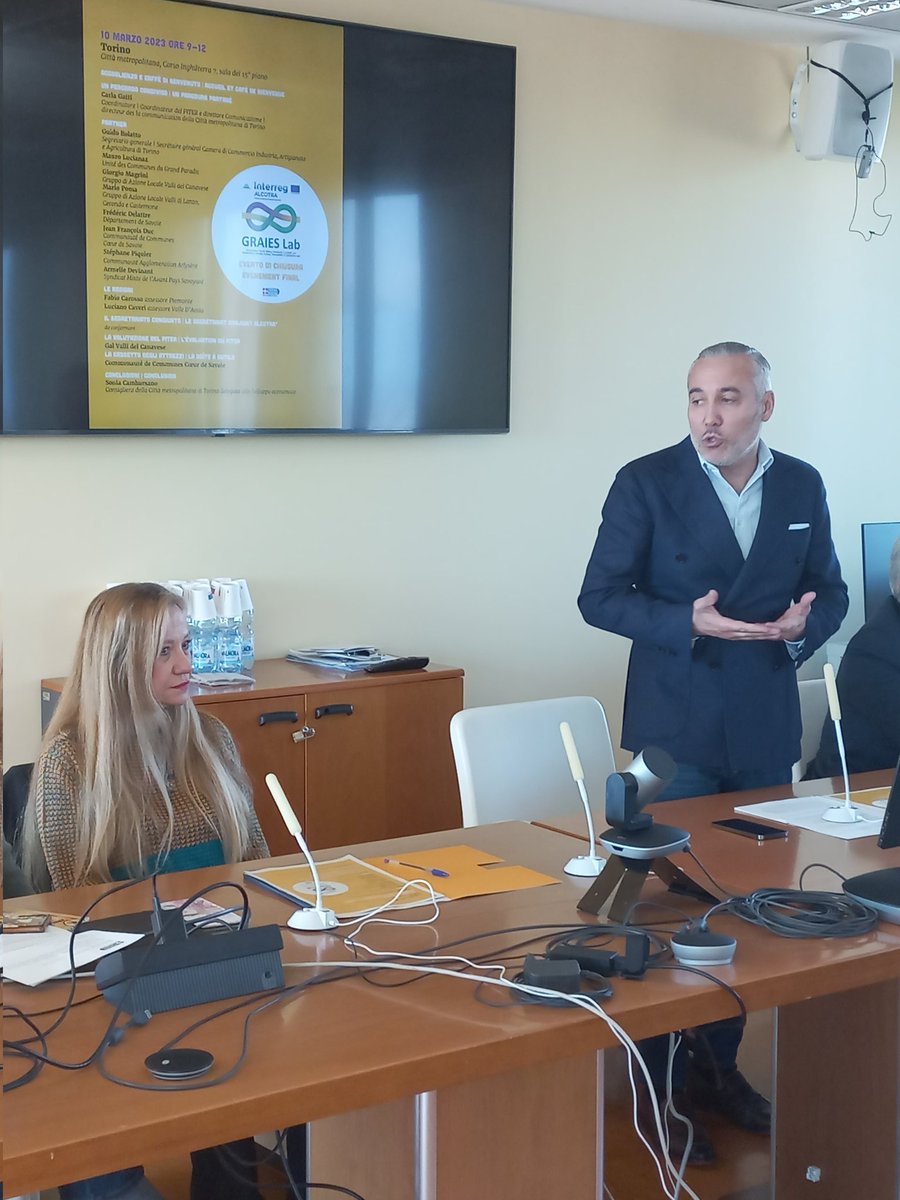 #graieslab Saluti istituzionali di #fabiocarosso, assessore <a href="/regionepiemonte/">Regione Piemonte</a>