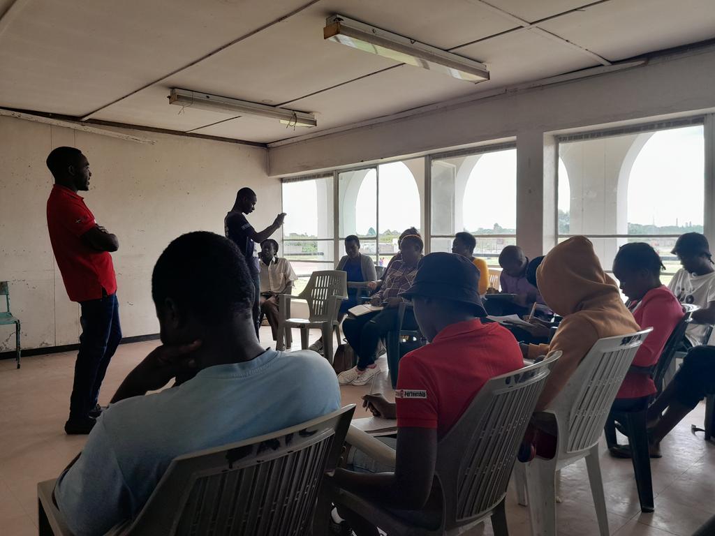 mbilez24zw's tweet photo. Today, we are joined by @saywhat, youths, parents, community, religious, and cultural leaders, in an intergenerational dialogue on societal and cultural norms and the impact they have on the youths, esp the girl child. 
The issue in discussion now is the use of contraceptives. https://t.co/sCkhVgm4J1