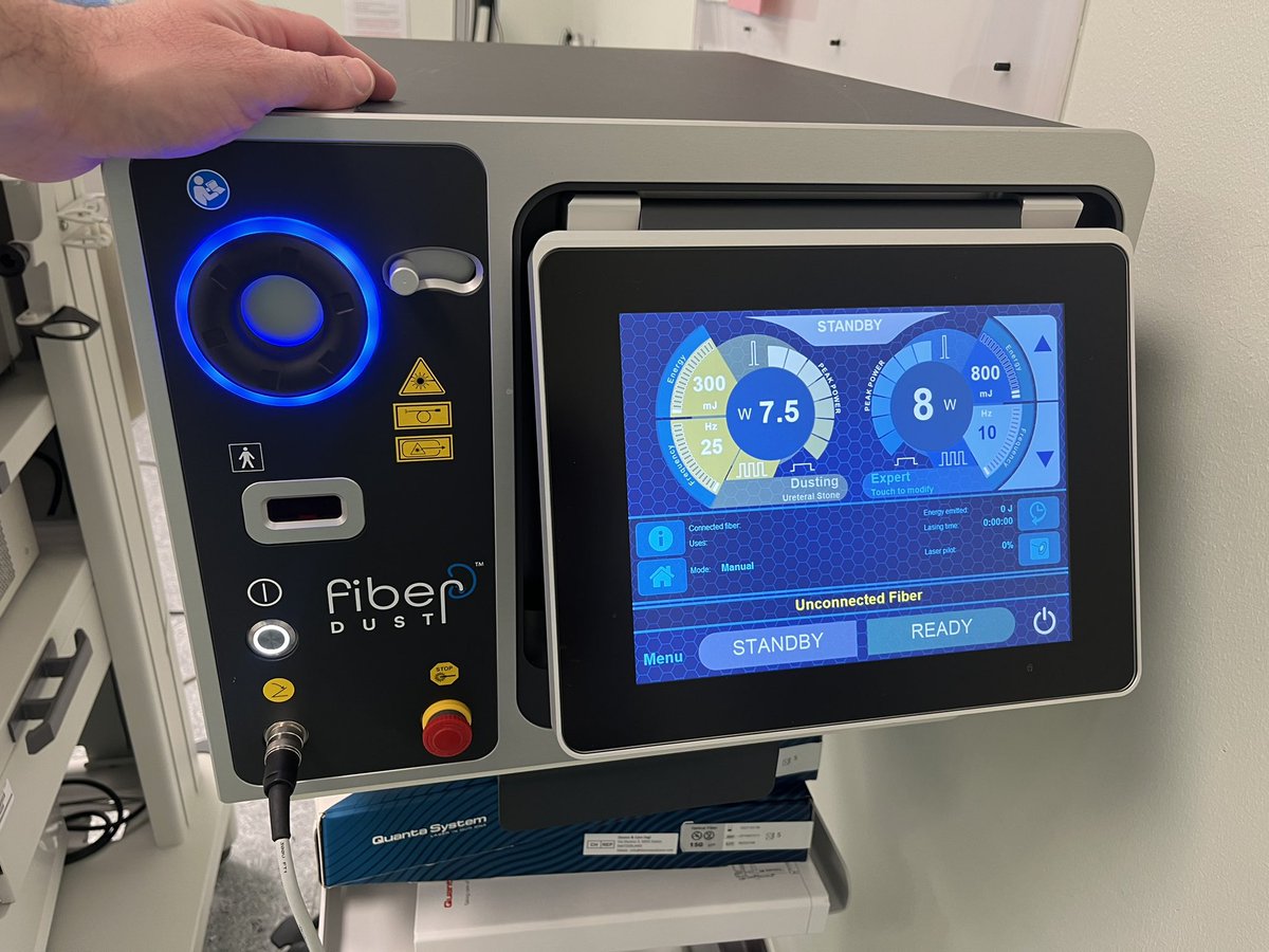 ferasjaafari's tweet photo. Trialled Fiber Dust TFL from @cookuro … 🌪️ incredible versatility in dusting.. even at relatively low settings !! ZERO frags left of a 1.8 cm stone! 

Coffee test : ☕️ still very warm by the end of the case! #TFL #Quanta #FiberDust https://t.co/H2ia5Hegun