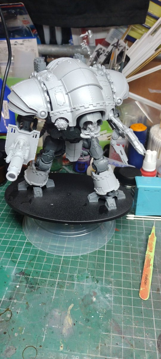 Khazrack's tweet photo. Just finished the Mechanicum Questoris Knight Megaera  #forgeworld #gamesworkshop #horusheresy #mechanicum #mechanicum30k https://t.co/AvhTEjDxLX