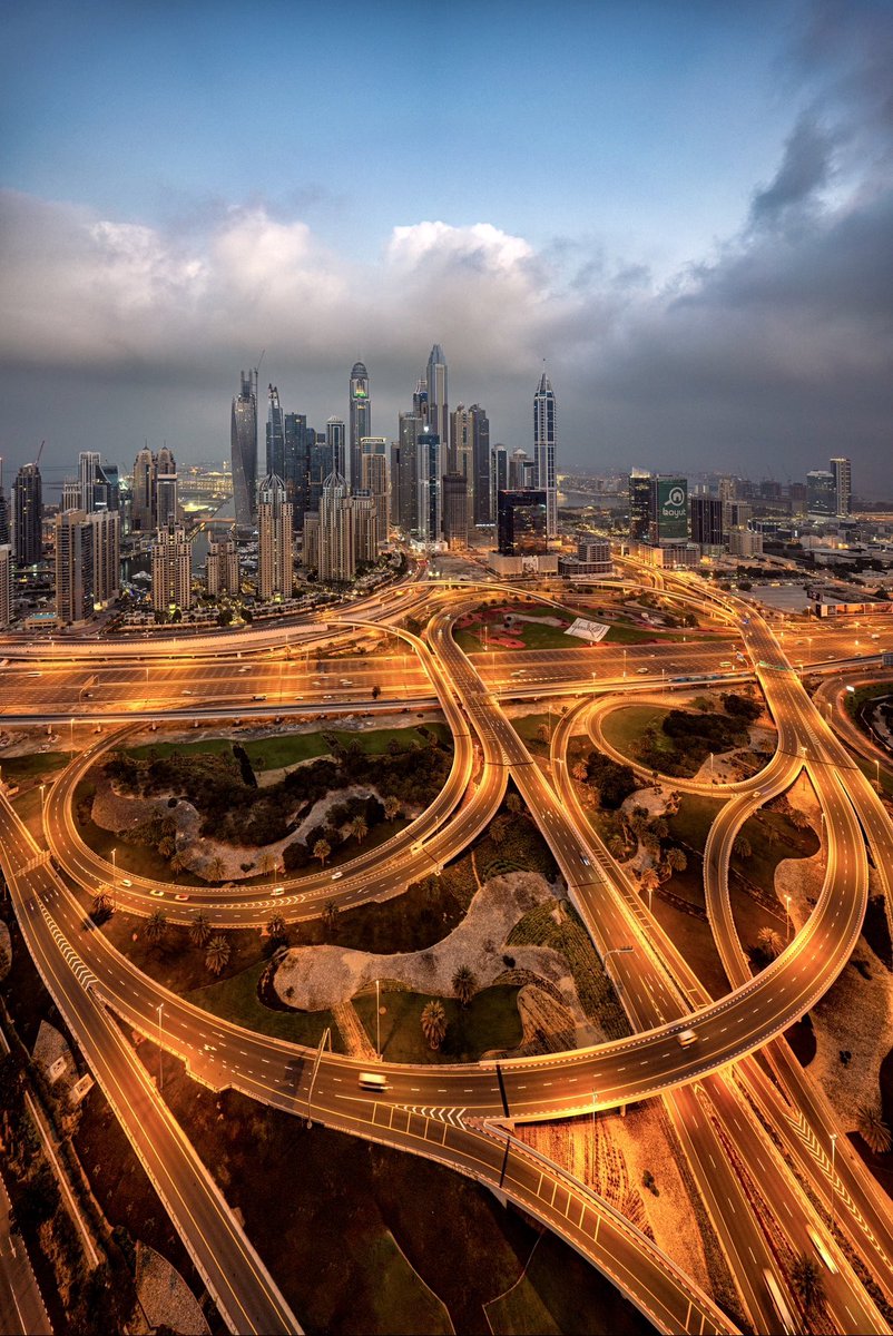 Want to share this blue hour shot captured from a rooftops. Wishing you all a great weekend  😊