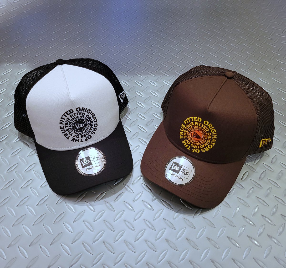 BEEHIGHSHOP's tweet photo. ☆春物が続々入荷しています☆
ニューエラのキャップが入荷しました！
フロントにサークルロゴ刺繍。
人気のメッシュタイプ。
プライス:3960円
ぜひ店頭でチェックしてくださいね♪
皆様のご来店を心よりお待ちしています(^^)

#newera#ニューエラ #愛知県 #岡崎市 #ビーズハイ #beeshigh https://t.co/sMmqEA6TWV