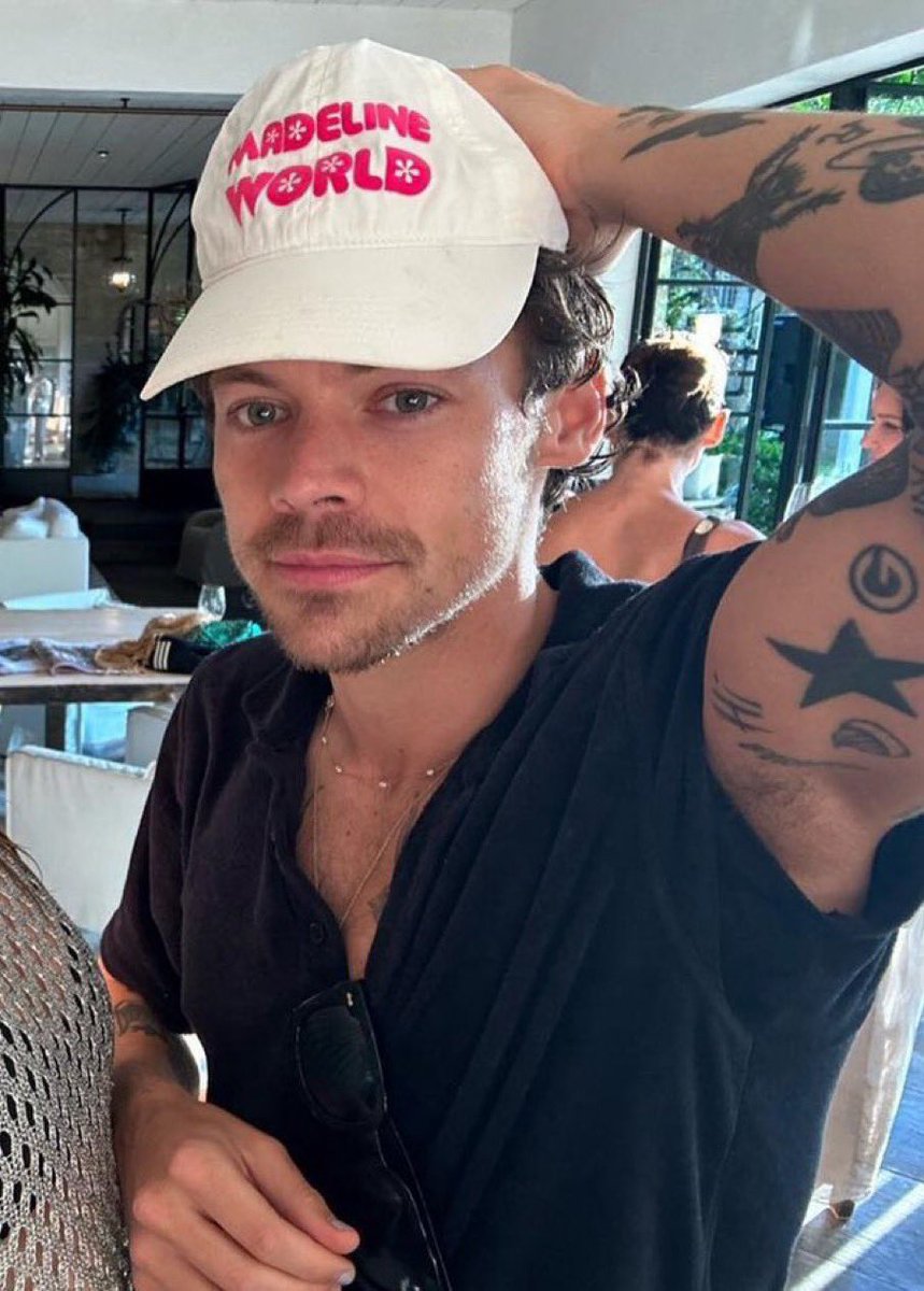 HarryFan4Life_'s tweet photo. Good moaning 🥵 https://t.co/jCBeYg4SIT