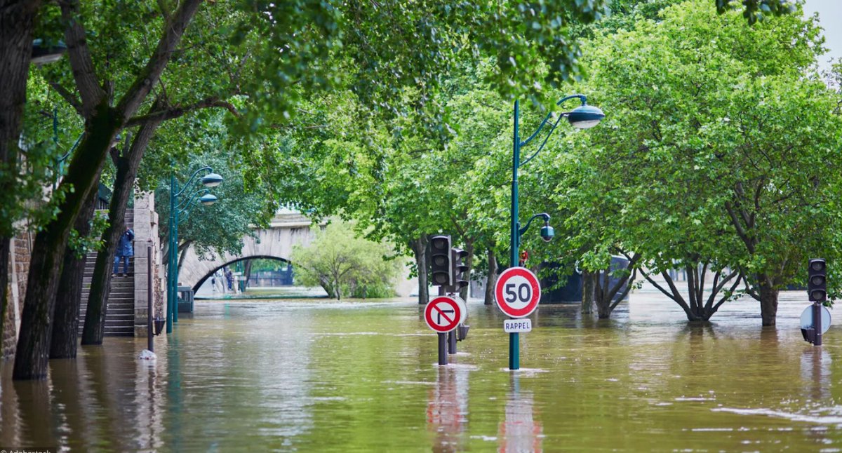 ademe's tweet photo. [#Sondage]
Quelles conséquences du réchauffement climatique vous inquiètent le plus ?
🌡 Les vagues de fortes chaleurs
🌊 L’élévation du niveau des océans
🌍 L’augmentation des inondations, des cyclones, des sécheresses
Votez avec #MTaTerre de l'@ademe 👉https://t.co/2b4iwO7Pok https://t.co/17P6hmgOKZ