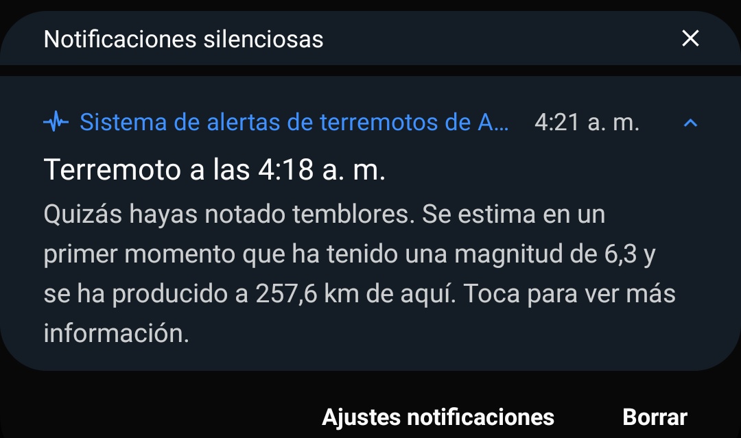 AndreCat42's tweet photo. Que gonorrea, se sintió re duro ese terremoto https://t.co/UwMWKd0sso
