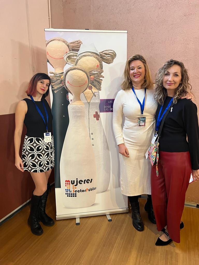 MujeresSP's tweet photo. Más de 500 mujeres están siguiendo en presencial y #online este #congresoMSP2023 #WomanDataDriven
Y las donas d´aigua nos acompañan como símbolo de #mujeresSP e inspiración @ajmollet https://t.co/BdMfEJLQ3v