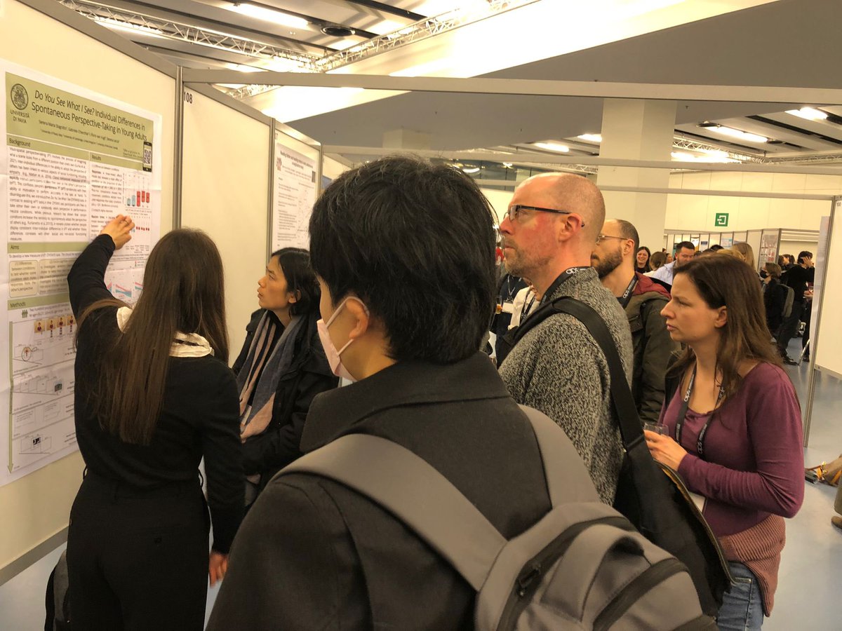 Yesterday night presenting my (first) poster at #icps23be <a href="/PsychScience/">Association for Psychological Science</a> Glad to have seen so many researchers interested in our DYSWIS task! <a href="/LecceSerena/">SerenaLecce</a> <a href="/GabrieleChierc1/">Gabriele Chierchia</a> <a href="/FTVugt/">Floris van Vugt</a> <a href="/unipv/">Università di Pavia</a>