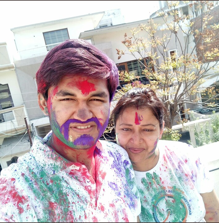 PrernaJ54110576's tweet image. 👉Jogi Ji Dheere Dheere
👉Holiya Mein Ude Re Gulal
👉Do Me a Favor Let’s Play Holi
👉Go Pagal
👉Gori Tu Latth Maar
👉Jai Jai Shivshankar
👉Balam Pichkari
👉Holi Ke Din
👉Chhan Ke Mohalla
👉Lahu Muh Lag Gaya
👉Holi Re Holi
👉Holi Aayi Re Kanhai
#LiveLifeLoud @sony_india