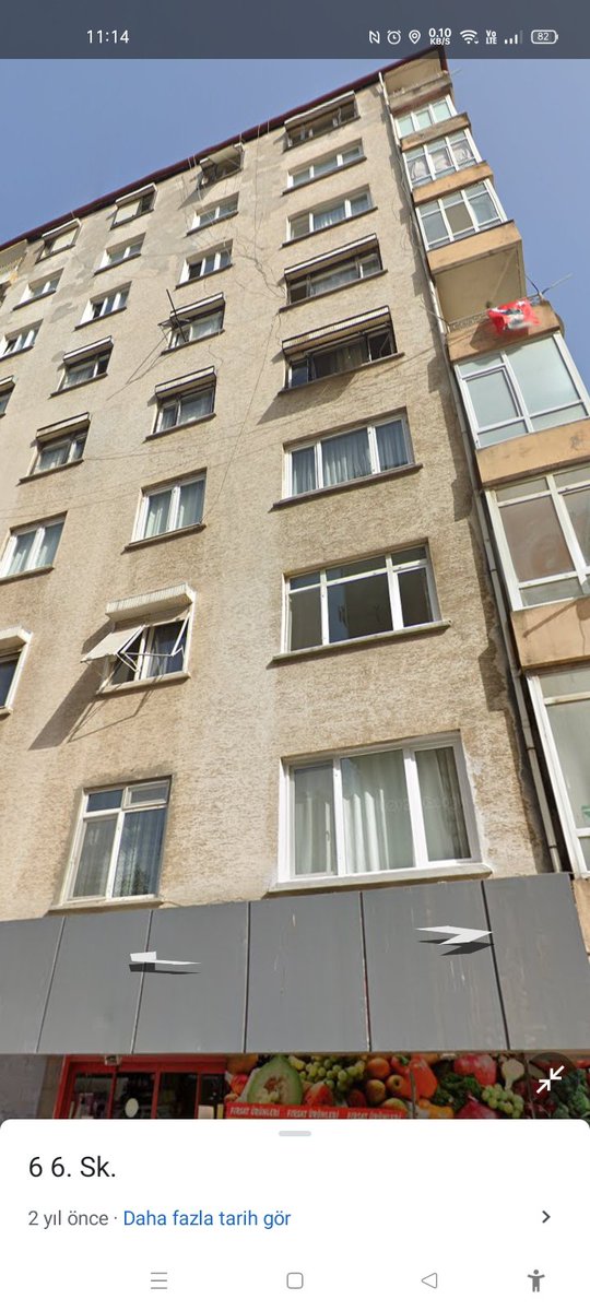 parsovaibrahim's tweet photo. @MailAYDIN2 @Fullyaozturk Resmen katilin reklamını yapıyor sayın @Fullyaozturk bakınız paylaştığım fotoğraf ta Tartıcı 2 apartmanı var. Altında Merkez Market. Bu binadan 60 ceset çıktı. Ve birçok ceset yanarak kül oldu. Bunların vebali olan birinin reklamını nasıl yaparsınız. https://t.co/CYZWkcXsf3