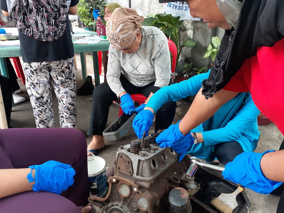 IOM_Philippines's tweet photo. Through the joint #STEPBARMM project, IOM supported BIWAB members through cash-for-work and social cohesion initiatives in Maguindanao. This Women's Month, we celebrate the achievements and contributions of women in BARMM have made for themselves and their communities. ๐ https://t.co/6uLu6rdHg9