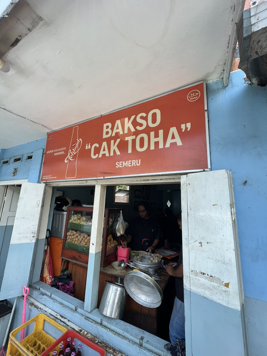 KuntoAjiW's tweet photo. Cak Toha Supremacy. https://t.co/t7UdH87umf