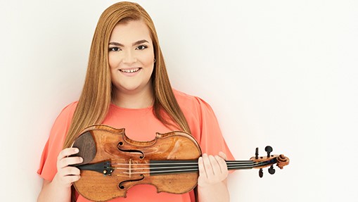 Disfruta en #LaDársena de la entrevista con la violinista Ellinor D'Melon (@d_ellinor) con la que hemos charlado sobre su primer trabajo discográfico, además de repasar su carrera musical. 🔊 rtve.es/a/6831135