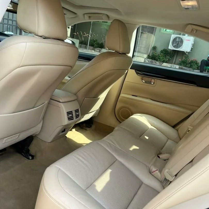 MayorAutos016's tweet photo. PLS RETWEET 🙏🏽 

2013 Lexus ES350 Full option* upgraded to 2018

🔷Price: 10.9M

🔷📞/WhatsApp:08025668942

Location: Surulere

Ojuelegba Asake Babes Arise TV Lampard Obidiot Ellu P Tinubu Court of Appeal Kane Jesus Ikeja Mark Essien Jakande Twitter San MARTINELLI Almighty Rufai https://t.co/l0nrhgCRRr