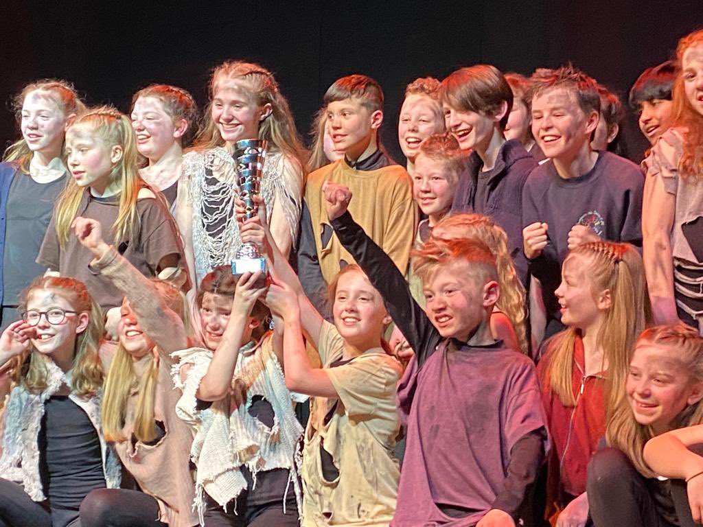 They say a picture speaks a thousand words…….the smiling faces of our championship dancers….. <a href="/tgbdo/">thegreatbigdanceoff</a> <a href="/HODChester/">HOUSE OF DANCE</a>