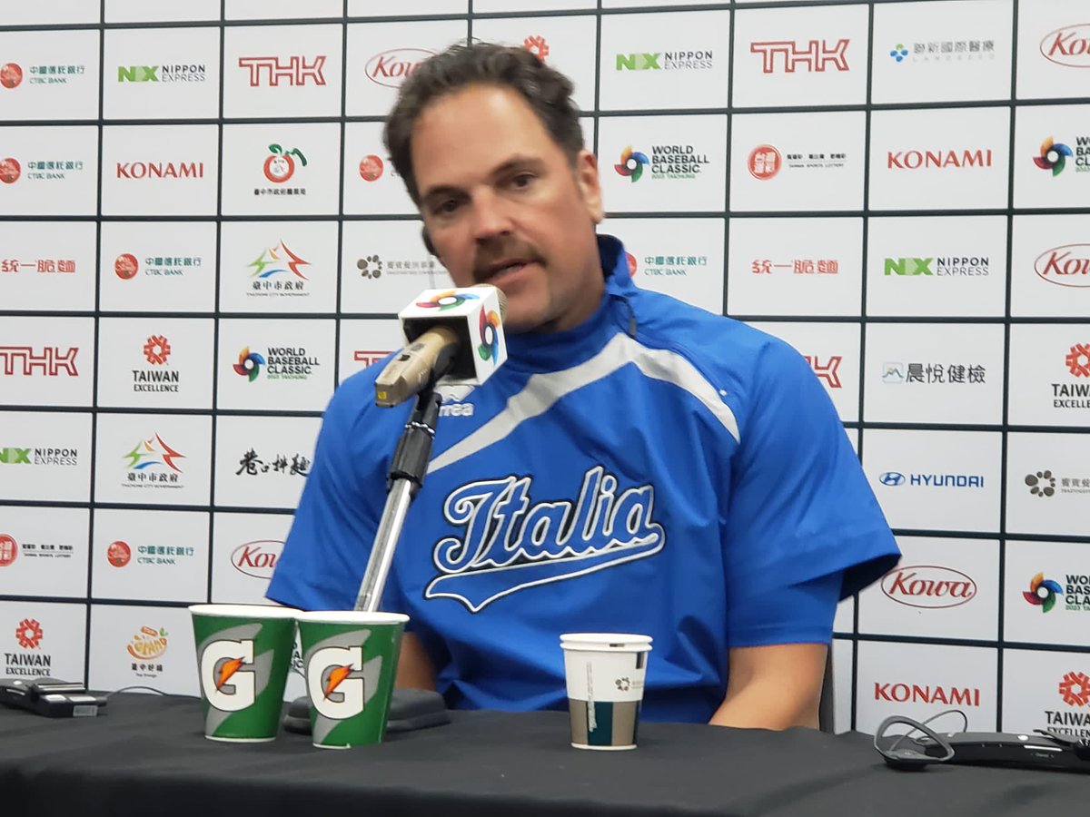 Mike Piazza, pregame: "È una partita speciale per tutti, da vivere. Ci sarà tanto rumore e sarà importante saper comunicare. Non vogliamo che sia motivo di pressione. Per la rotazione dei lanciatori sappiamo che avremo bisogno di tutti. Oggi terremo d'occhio tutti i matchup"