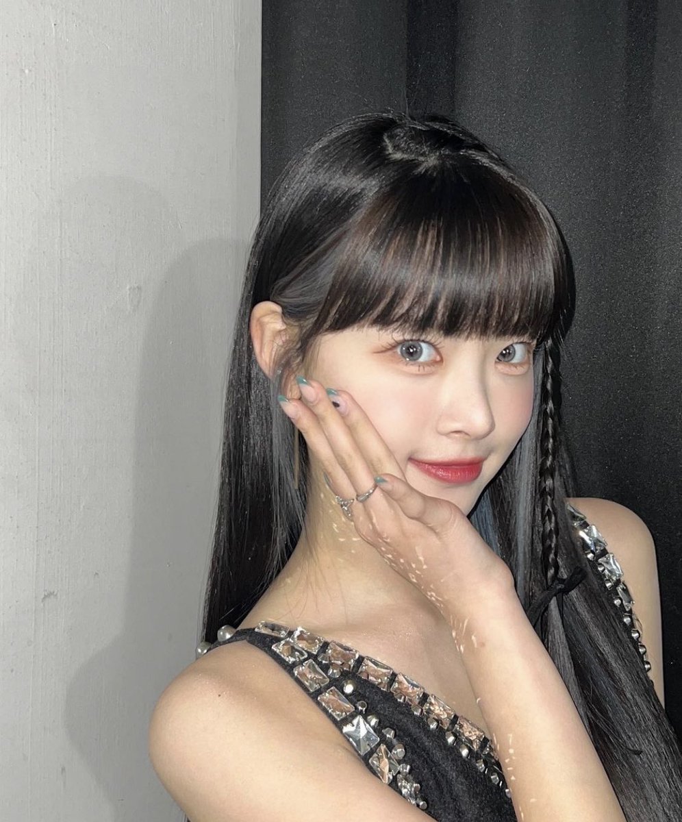 le sserafim pics (@lesserafimpics_) on Twitter photo 