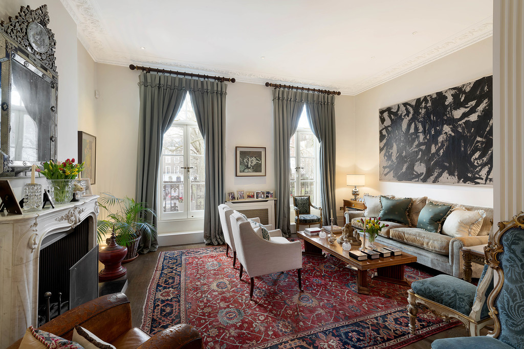 NVPproperty's tweet image. PROPERTY OF THE WEEK: A magnificent six bedroom house in the heart of Knightsbridge Village available either to rent or buy. Contact us for more details bit.ly/3J7vf7T