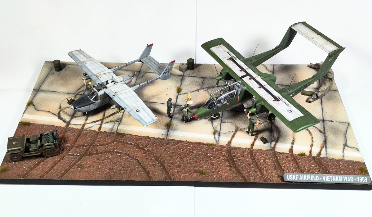 CRV_ScaleModels's tweet photo. ICM USAF Vietnam Airfield. Kit n°DS4803. Selfmade base, Ford Mutt and other accesories by 3D printing. https://t.co/8xiU7l9dmc