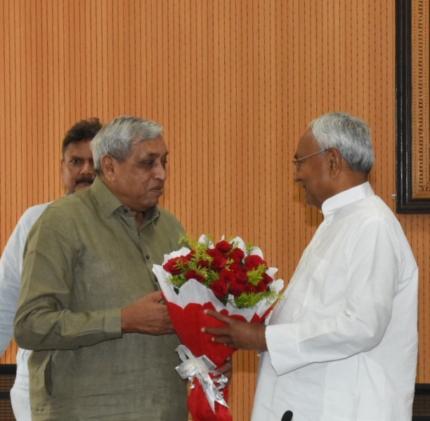 Nitish Kumar tweet media