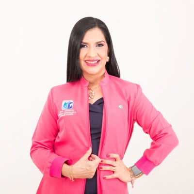 AbascalMyriam's tweet photo. #NuevaFotoDePerfil https://t.co/9XXoMyAXr1