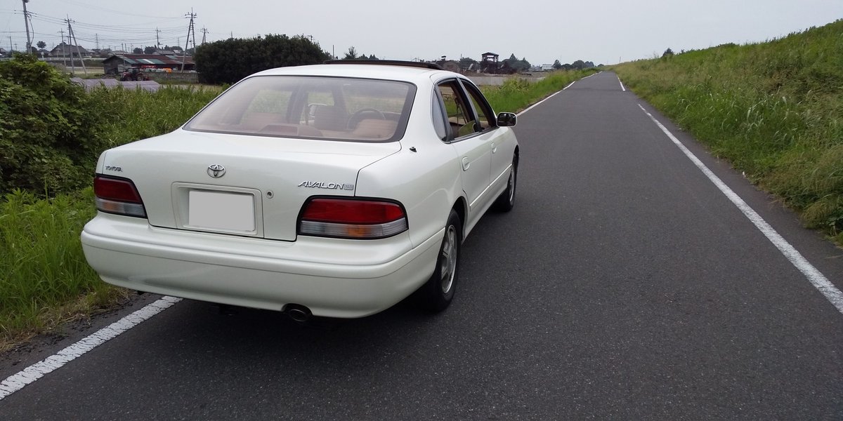 MCX10L's tweet photo. 1995y Avalon XLS乗ってます https://t.co/SxFHah3Q06