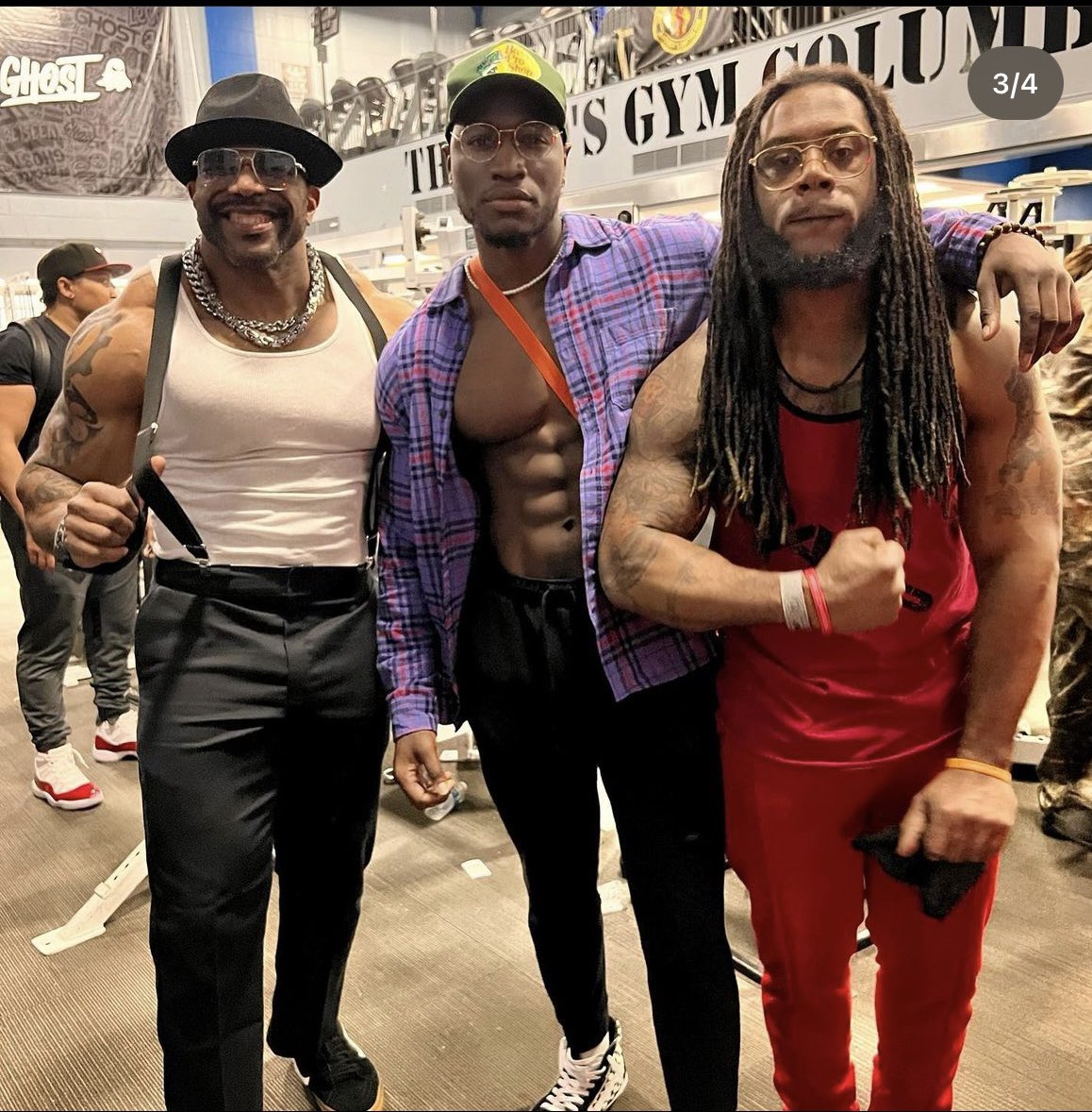 yochizzle100's tweet photo. My team @strongest_gamer_alive @kmarquiz repping the city more to come 💪🏾💪🏾#fiteness #fitness #gym #workout #fitnessmotivation #fit #motivation #bodybuilding #training #health #follow #weightloss #like #model #fitnessjourney https://t.co/L36g5TigeN