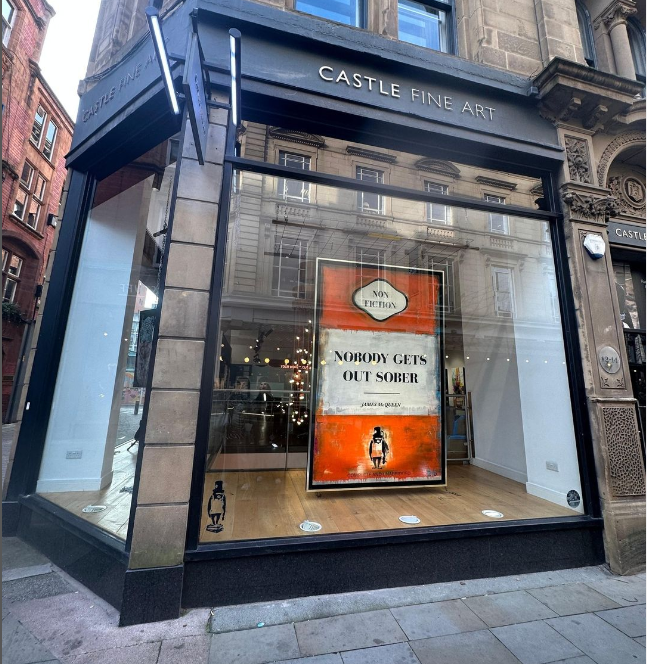 ThinkAmbientFR's tweet photo. Notre produit ECO-SKINZ est resté plus de cinq mois dans la vitrine de l’exposition James McQueen de Castle Fine Art à Manchester. 
Essayez-le par vous-même, demandez des échantillons gratuits en cliquant sur le lien suivant : https://t.co/Z73GSpFiYx https://t.co/rrFVdNNcb6