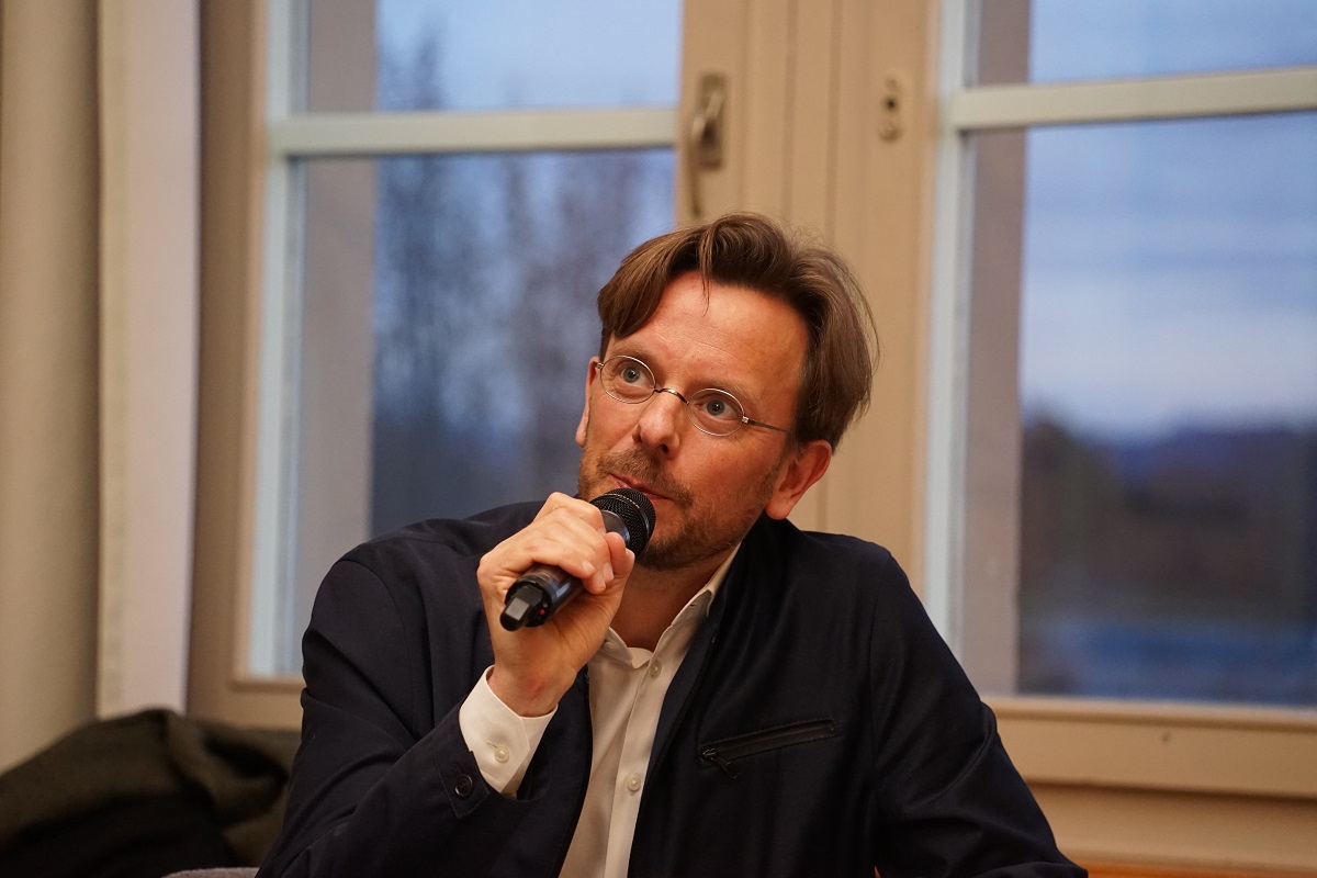 Digital Religion(s) (@uzh_digrel) on Twitter photo Rückblick auf die Podiumsdiskussion "Jenseits der Bits und Bytes - Sterben und Tod im Zeitalter des Internets". @karina_frick, <a href="/LeaGroebel/">Lea Gröbel</a>, <a href="/jdstrub/">Jean-Daniel Strub</a> <a href="/EthixInnovation/">ethix - Lab for Innovation Ethics</a> und Nicolás Durán <a href="/legacynotes_ch/">LegacyNotes</a> im Gespräch über digitales #Trauern, digitalen Nachlass und #digitalafterlife Rückblick auf die Podiumsdiskussion "Jenseits der Bits und Bytes - Sterben und Tod im Zeitalter des Internets". @karina_frick, <a href="/LeaGroebel/">Lea Gröbel</a>, <a href="/jdstrub/">Jean-Daniel Strub</a> <a href="/EthixInnovation/">ethix - Lab for Innovation Ethics</a> und Nicolás Durán <a href="/legacynotes_ch/">LegacyNotes</a> im Gespräch über digitales #Trauern, digitalen Nachlass und #digitalafterlife