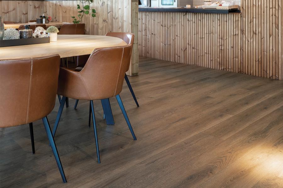 CFJMagazine's tweet image. COREtec floors are described as being 100% waterproof, can reportedly be installed on uneven surfaces or over old floorcoverings, need no glue or permanent fixing, are said to be great at reducing noise and are Greenguard Gold certified 👇
contractflooringjournal.co.uk/product-files/…
#coretec #floor