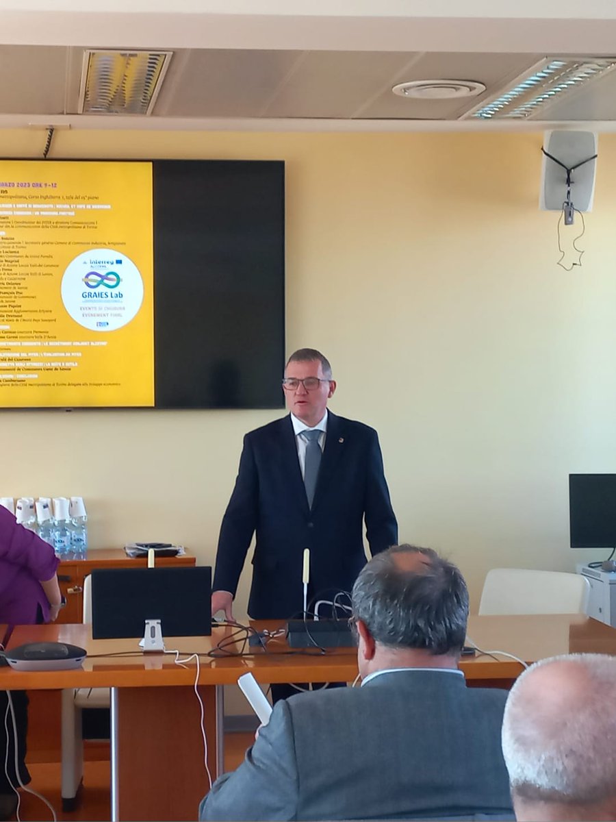 #Graieslab
Mauro Lucianaz di Unite des Communes du #GranParadis traccia una sintesi del progetto #PITES <a href="/InterregALCOTRA/">Interreg ALCOTRA</a>