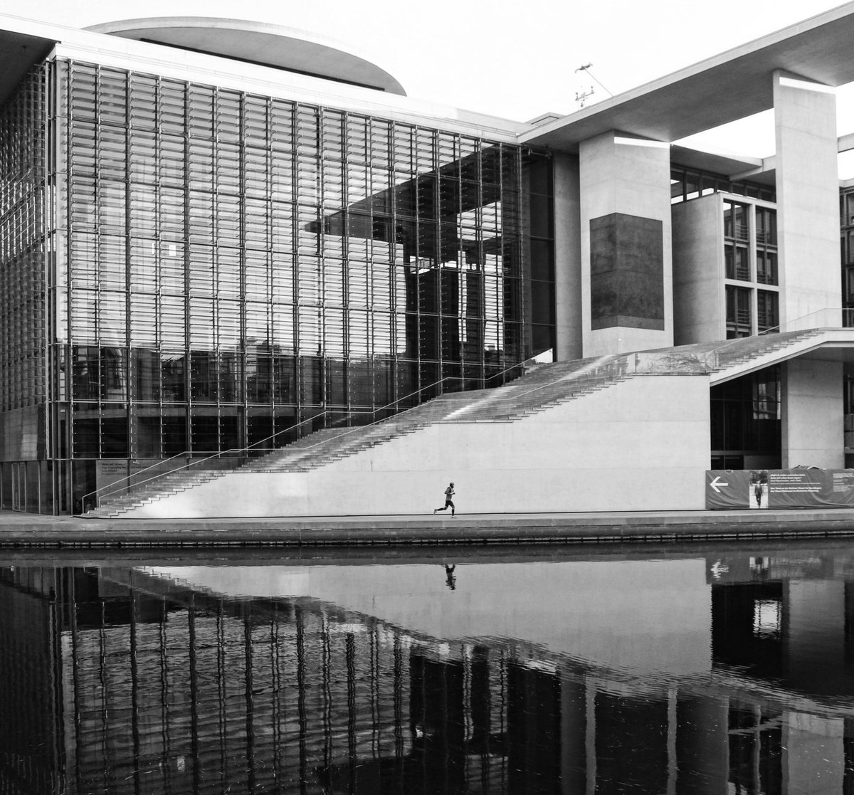 slowberlin's tweet photo. The Runner #berlin #runningberlin https://t.co/jzpus4iwgD