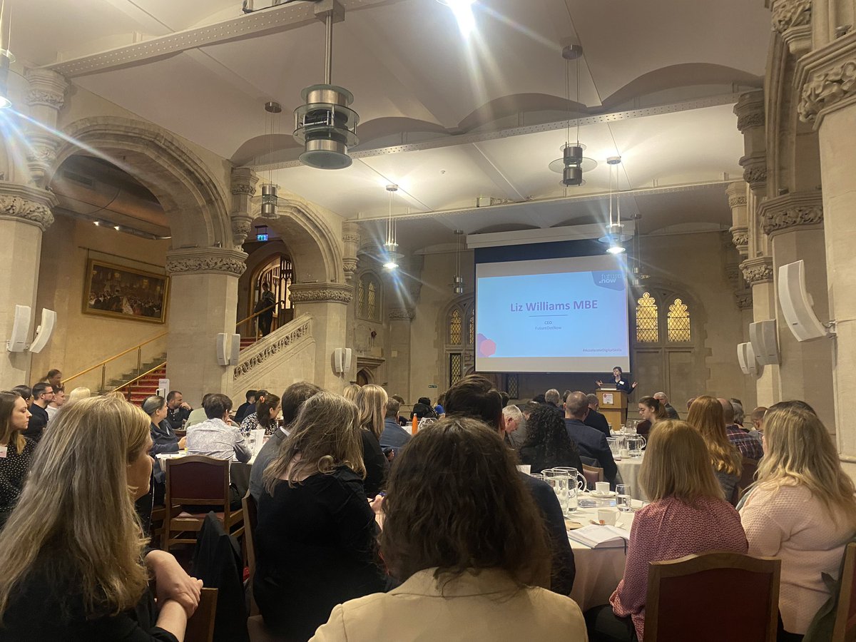 Faye Van Flute tweet media